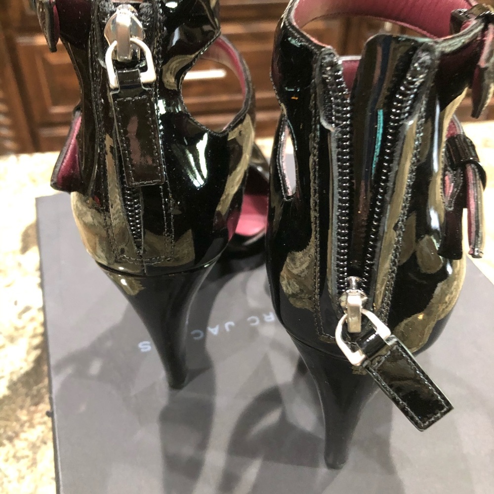 Marc Jacob patent strap heels 8.5 - Picture 4 of 7